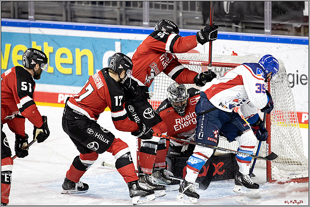 PENNY DEL;  Koelner Haie - Adler Mannheim; Koeln, 02.01.2022